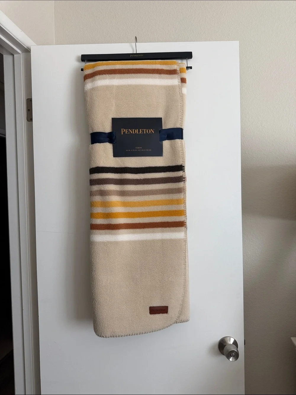 NWT Pendleton Throw Blanket